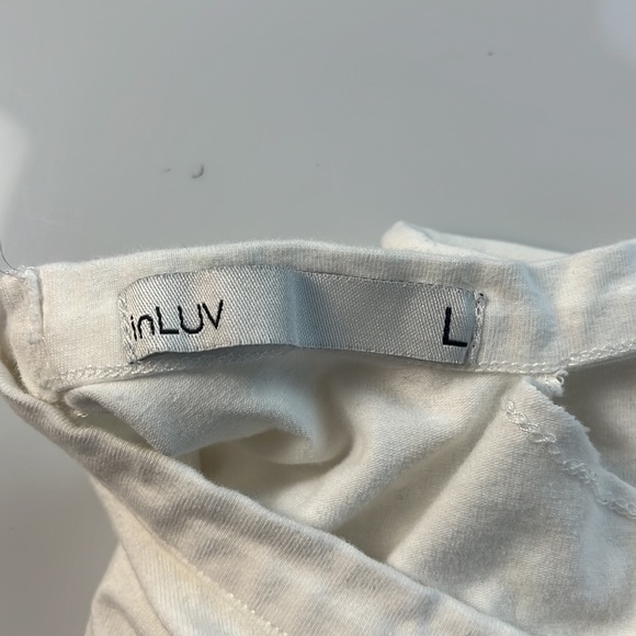 In Luv Neck Detail Cut off Shirt S58-38 - Picture 6 of 6